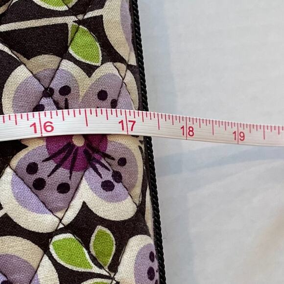 Vera Bradley Floral Cotton Hard Shell Laptop Case in Plum Petals Print 12 x 17 - Picture 10 of 12